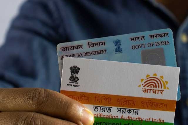 https://royalcomputerinstitute.com/wp-content/uploads/2023/02/Pancard-service.jpg