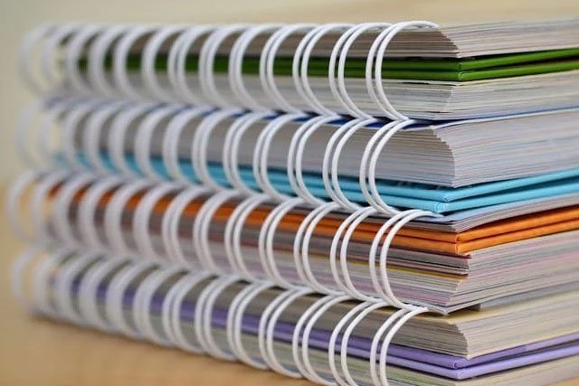 https://royalcomputerinstitute.com/wp-content/uploads/2023/02/spiral-binding-services.jpg